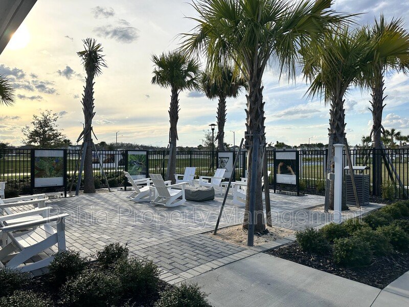 Upgraded 3 Bed/2.5 Bath Townhouse in Meridian Parks. Luxury & Prime Location. Move-in Ready! property image