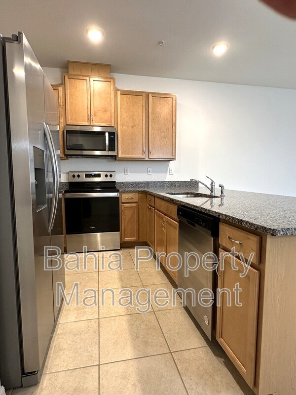 Upgraded 3 Bed/2.5 Bath Townhouse in Meridian Parks. Luxury & Prime Location. Move-in Ready! property image