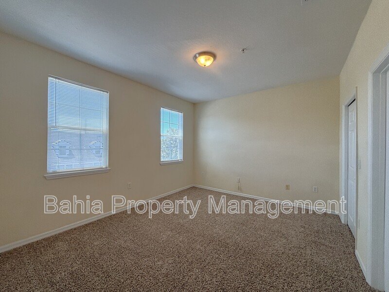Stunning 2 Bed / 2 Bath Condo in The Hamptons. Resort-Style Living with Luxury Amenities property image