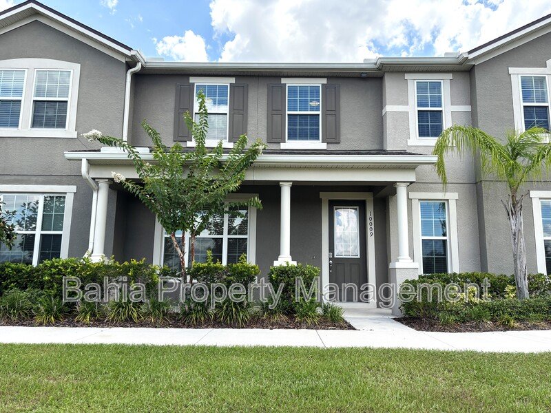 Stunning 3 BR/2.5BA Townhome in Gated Randal Walk with Water Views & 2-Car Garage! property image