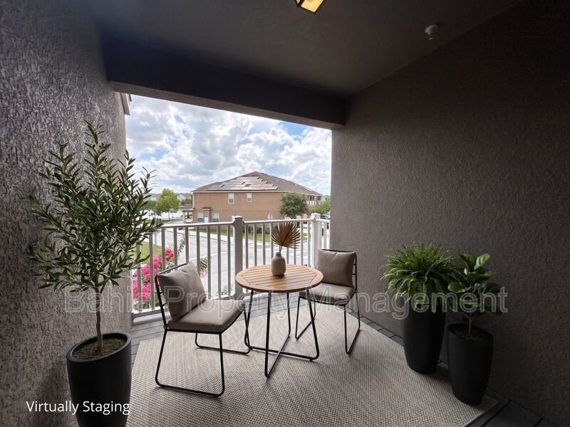 Stunning 3 BR/2.5BA Townhome in Gated Randal Walk with Water Views & 2-Car Garage! property image