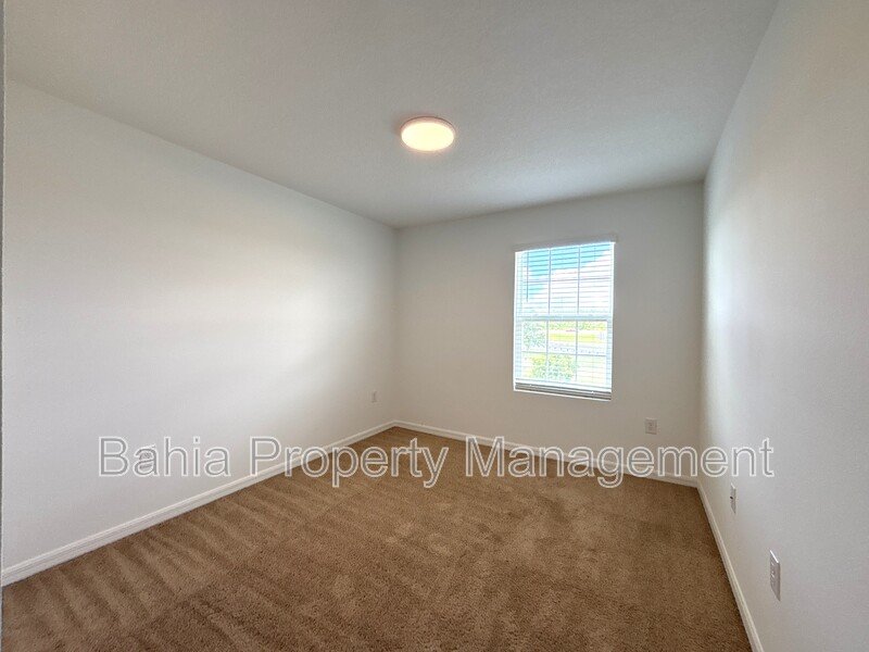 Stunning 3 BR/2.5BA Townhome in Gated Randal Walk with Water Views & 2-Car Garage! property image