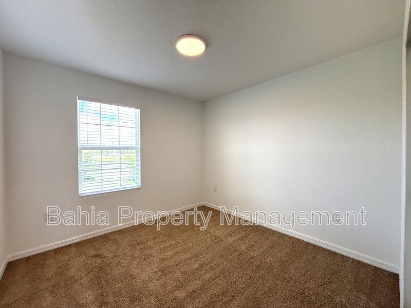 Stunning 3 BR/2.5BA Townhome in Gated Randal Walk with Water Views & 2-Car Garage! property image