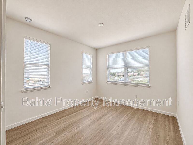 Elegant Updated 3BR/2BA Condo in Prime Orlando Location with Resort Amenities. Move-in Ready! property image