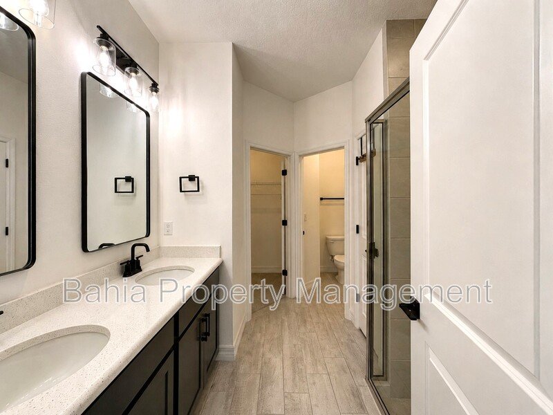 Stunning 4-Bed, 2-Bath Home in Desirable Prairie Oaks with Gorgeous Upgrades & Resort-Style Living! property image