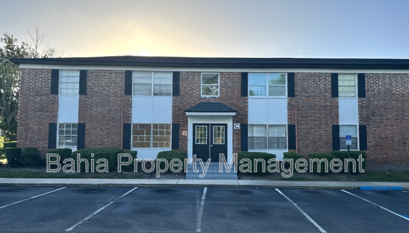 Charming & Stylish 2Bed/1Bath Condo with Resort-Style Amenities. Prime Orlando Location! property image