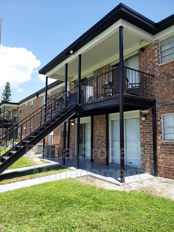 Charming & Stylish 2Bed/1Bath Condo with Resort-Style Amenities. Prime Orlando Location! property image