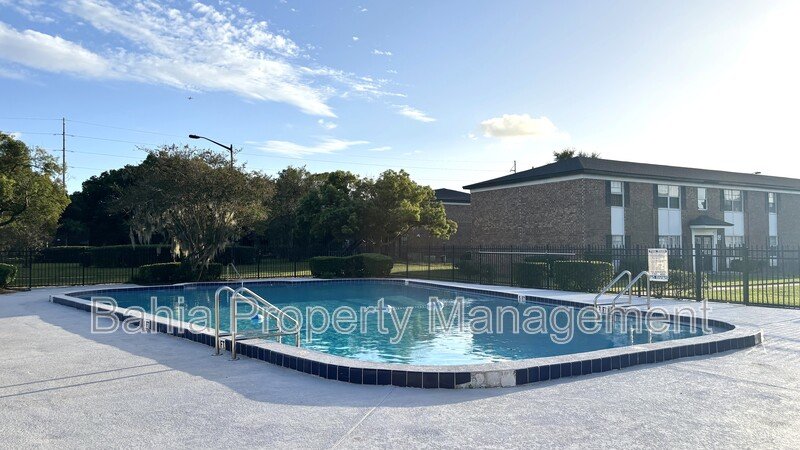 Charming & Stylish 2Bed/1Bath Condo with Resort-Style Amenities. Prime Orlando Location! property image