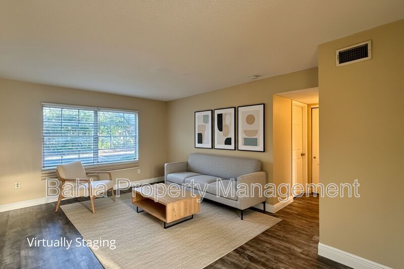 Charming & Stylish 2Bed/1Bath Condo with Resort-Style Amenities. Prime Orlando Location! property image