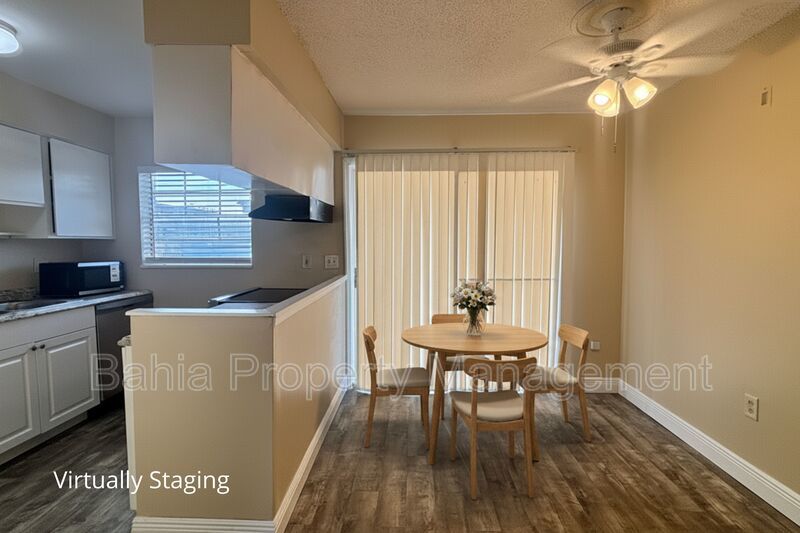 Charming & Stylish 2Bed/1Bath Condo with Resort-Style Amenities. Prime Orlando Location! property image