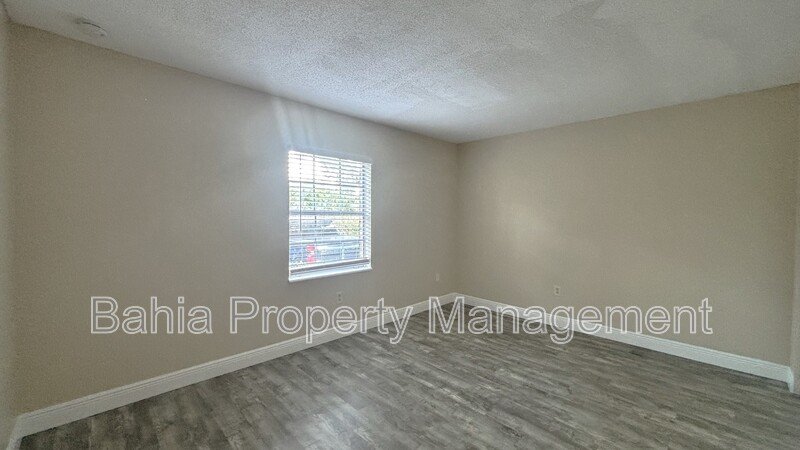 Charming & Stylish 2Bed/1Bath Condo with Resort-Style Amenities. Prime Orlando Location! property image